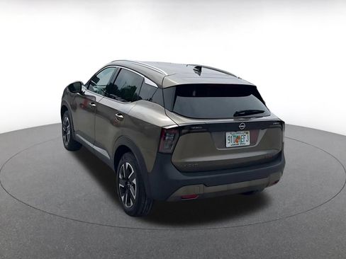 Used 2026 Nissan Kicks SR AWD/4WD image 10