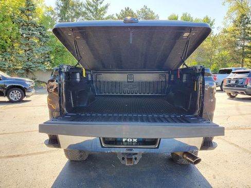 Used 2019 Chevrolet Silverado 2500 LTZ AWD/4WD image 12