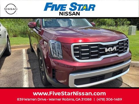 Used 2023 Kia Telluride S w/ S Sunroof Package AWD/4WD image 2