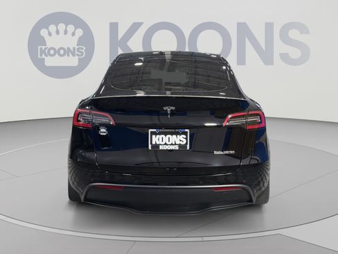 Used 2022 Tesla Model Y Performance AWD/4WD image 5