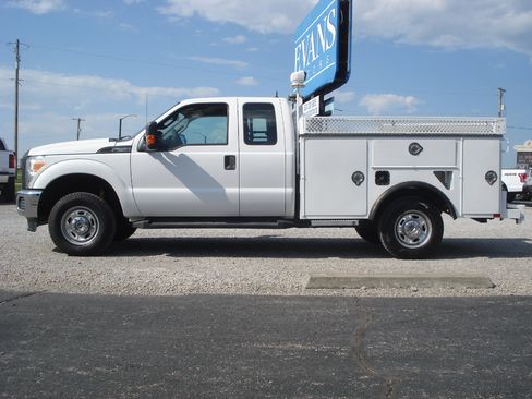 Used 2016 Ford F250 XL w/ Power Equipment Group image 6