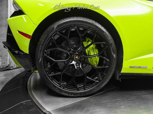 Used 2020 Lamborghini Huracan EVO image 47