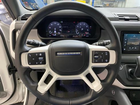 Used 2024 Land Rover Defender 110 SE AWD/4WD image 24