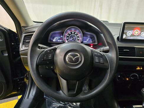 Used 2015 MAZDA MAZDA3 i Sport image 22