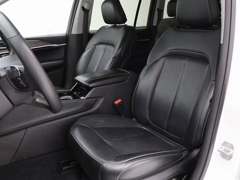 Used 2023 Jeep Grand Cherokee Limited image 14