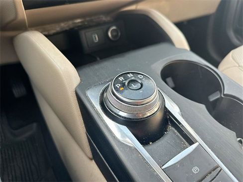 Used 2020 Ford Escape Titanium image 19