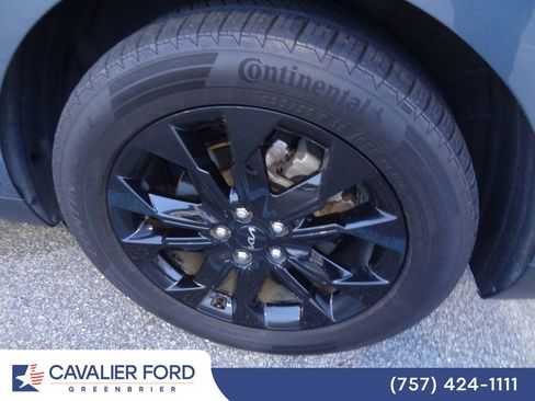 Used 2022 Kia Carnival SX FWD image 16