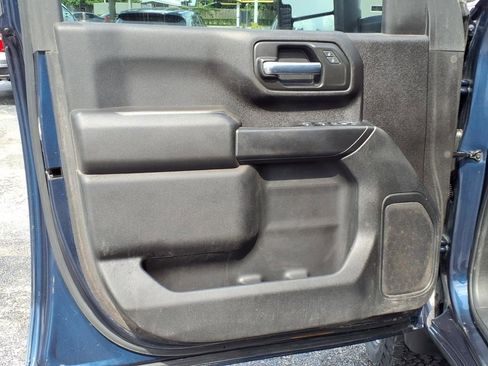 Used 2023 GMC Sierra 2500 Pro w/ Convenience Package image 12