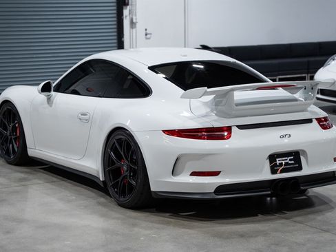 Used 2014 Porsche 911 GT3 RWD image 66