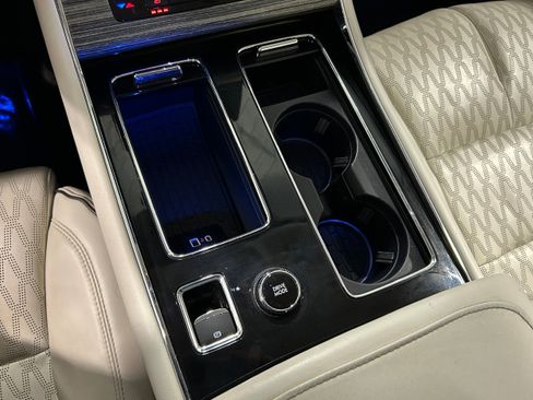 Used 2021 Lincoln Aviator Black Label w/ Dynamic Handling Package image 9