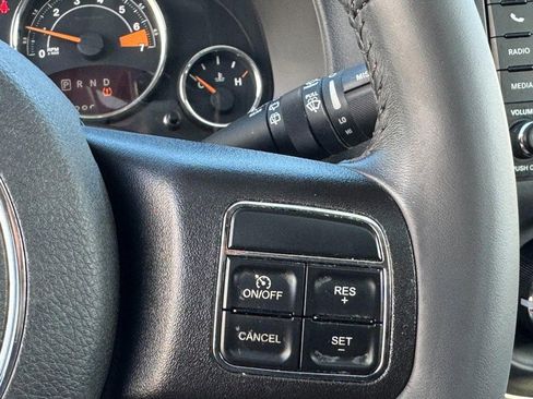 Used 2014 Jeep Compass Latitude w/ Sun/Sound Group image 20