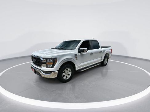 Used 2023 Ford F150 XLT RWD image 4