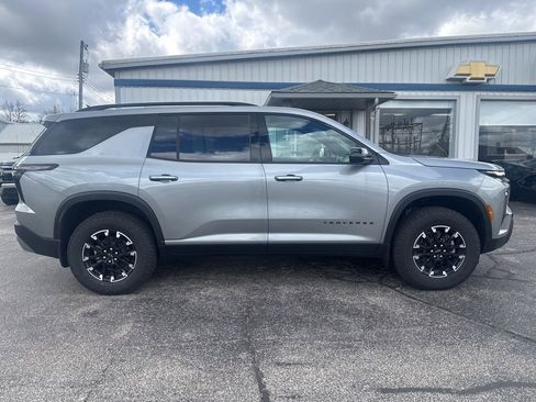 New 2026 Chevrolet Traverse Z71 w/ Driver Confidence Package AWD/4WD image 8