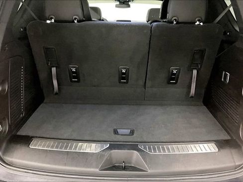 Used 2023 Chevrolet Tahoe Z71 image 38