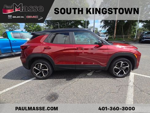 Used 2023 Chevrolet TrailBlazer RS w/ Sun and Liftgate Package AWD/4WD image 4