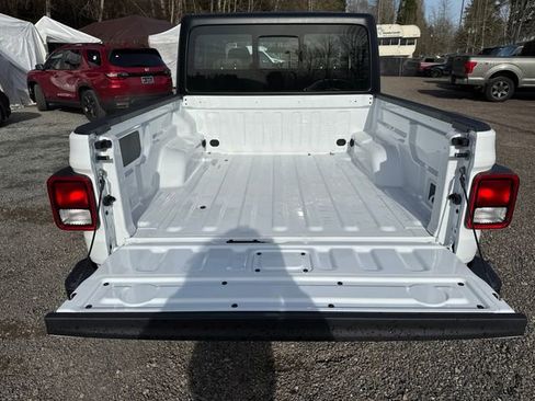 New 2026 Jeep Gladiator Sport image 12