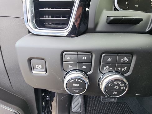 New 2026 GMC Sierra 3500 Denali Ultimate image 22