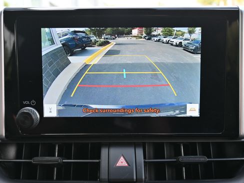 Used 2024 Toyota RAV4 SE image 25