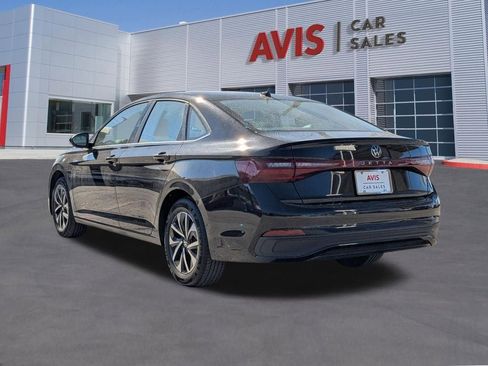 Used 2025 Volkswagen Jetta S image 3