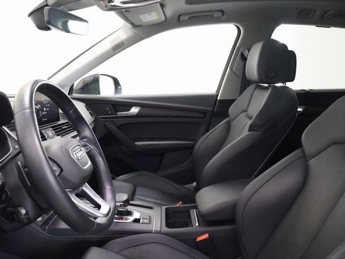 Used 2020 Audi Q5 e Prestige w/ Prestige Package image 13