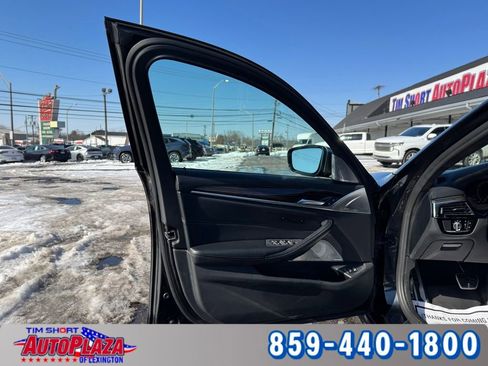 Used 2019 BMW M550i xDrive w/ Premium Package image 56