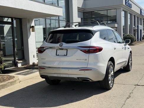 Used 2018 Buick Enclave Avenir w/ LPO, Cargo Package image 5