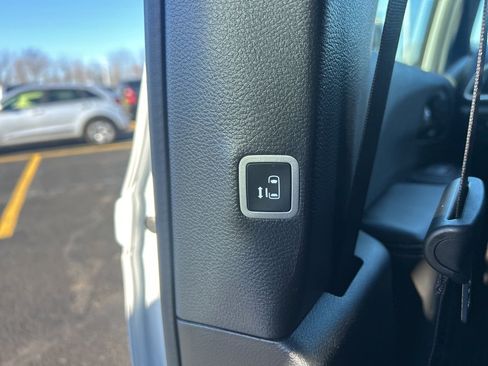 New 2026 Chrysler Voyager LX image 16
