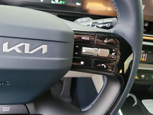 New 2027 Kia Carnival SX Prestige FWD image 24