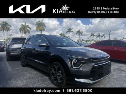 Used 2023 Kia Niro EX Touring