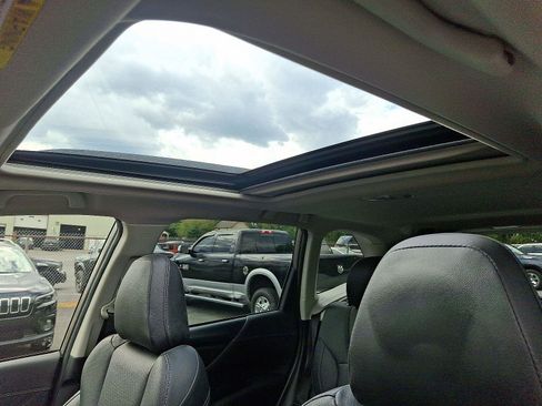 Used 2021 Subaru Forester Limited image 15