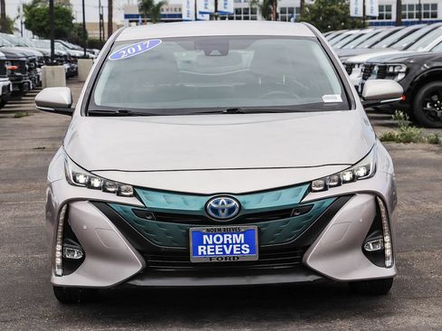 Used 2017 Toyota Prius Prime Advanced FWD image 2