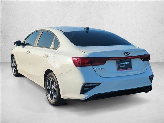 Used 2019 Kia Forte LXS FWD image 8