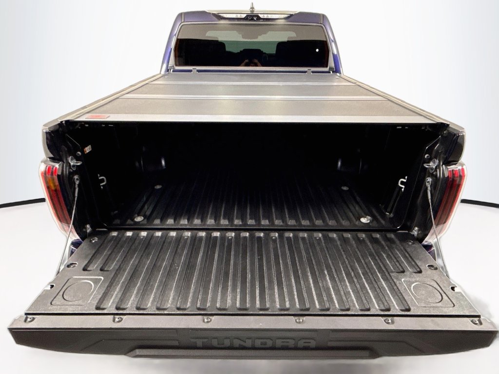 Used 2025 Toyota Tundra Limited AWD/4WD image 28