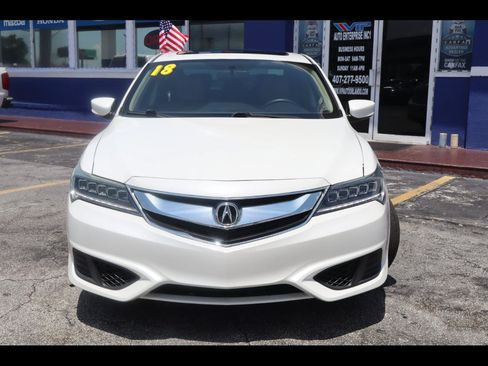 Used 2018 Acura ILX FWD image 2