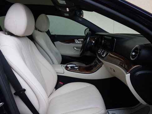 Used 2019 Mercedes-Benz E 300 4MATIC image 30