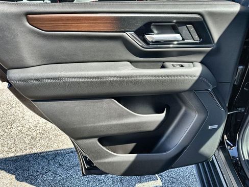 New 2026 GMC Yukon Denali w/ Sun & Power Step Package image 15