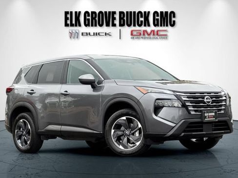 Used 2025 Nissan Rogue SV FWD image 2