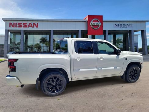 New 2026 Nissan Frontier SV w/ SV Convenience Package RWD image 2