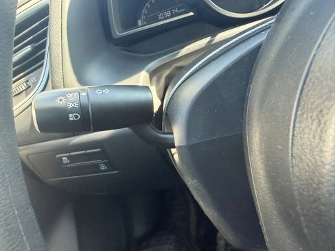 Used 2018 MAZDA MAZDA3 Sport FWD image 16