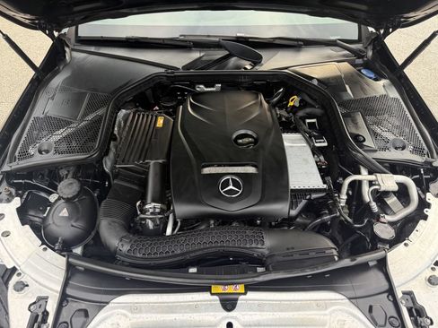 Used 2017 Mercedes-Benz C 300 4MATIC Sedan image 14
