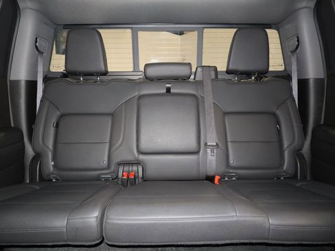 Used 2024 GMC Sierra 1500 SLT w/ SLT Premium Plus Package image 31