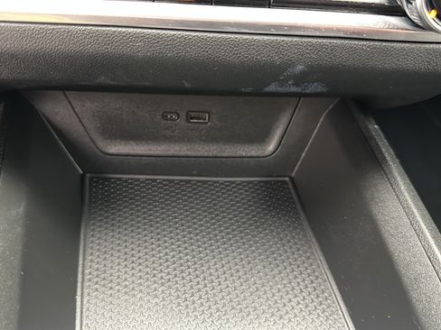 Used 2025 Chevrolet Equinox LT AWD/4WD image 19