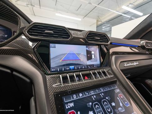 Used 2024 Lamborghini Urus S AWD/4WD image 49