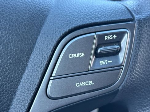 Used 2017 Hyundai Santa Fe Sport image 37