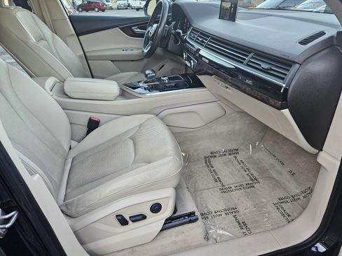Used 2017 Audi Q7 3.0T Prestige image 22