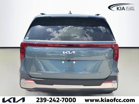 New 2026 Kia Carnival SX image 4
