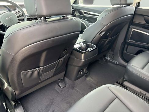 New 2025 Kia Telluride S image 17