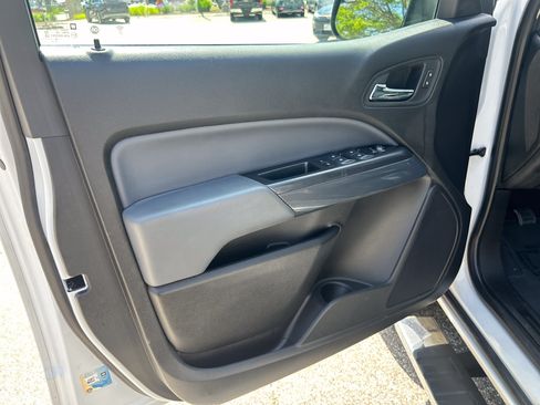 Used 2020 Chevrolet Colorado Z71 AWD/4WD image 15