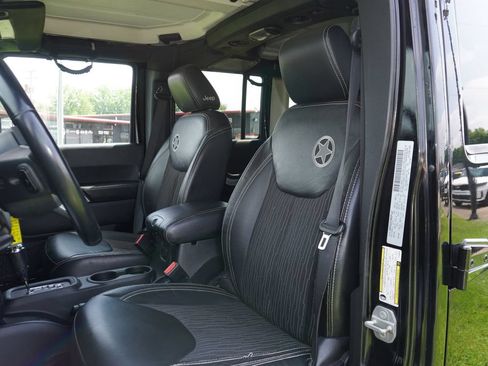 Used 2015 Jeep Wrangler Unlimited Sport AWD/4WD image 23