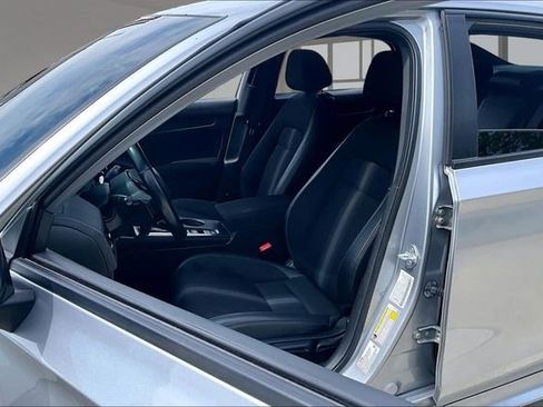 Used 2022 Honda Civic Sport image 24
